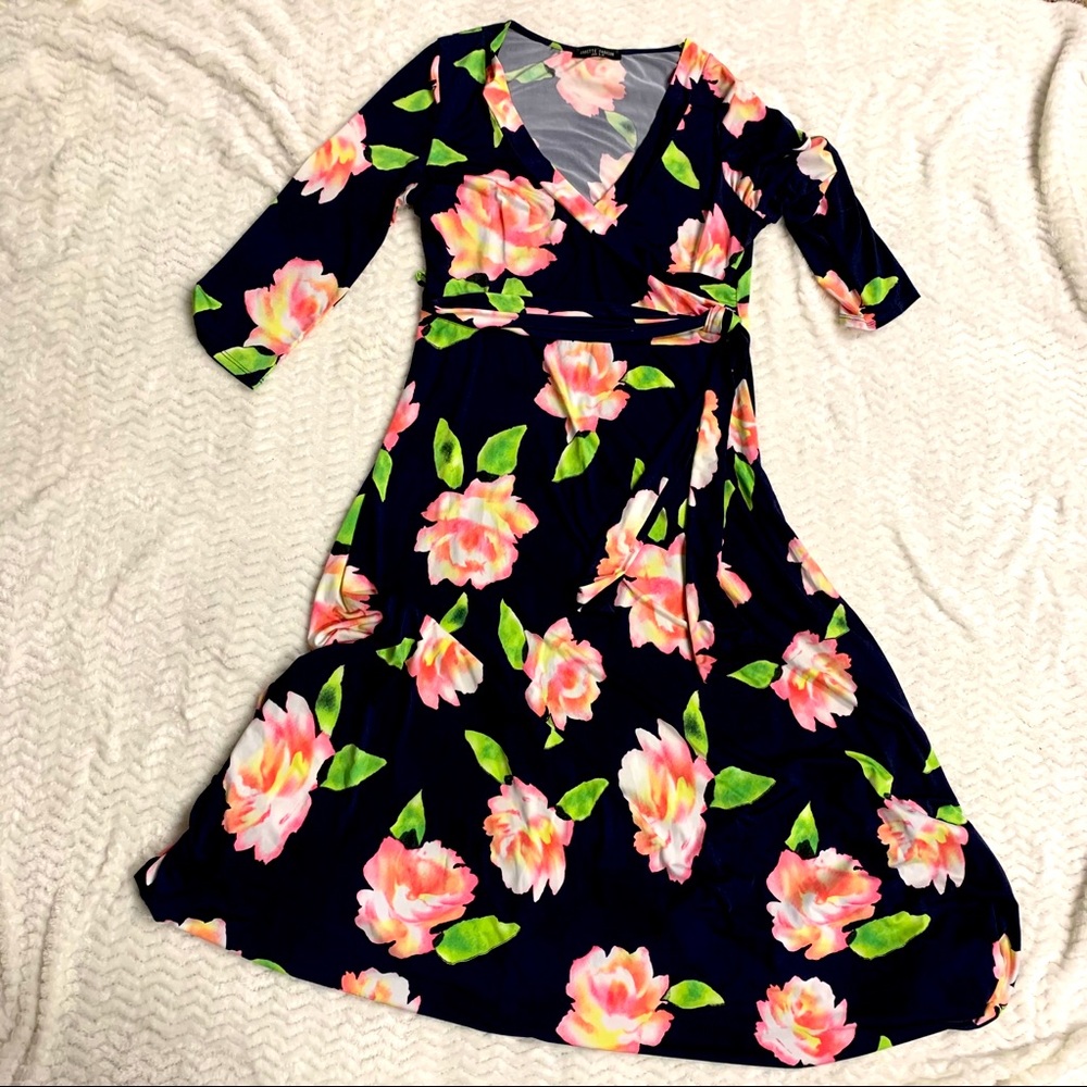 Floor length floral v neck tie waist blue dress